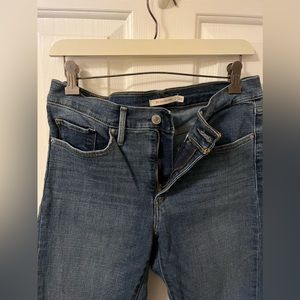 Levi’s 311 Shaping Skinny Jeans Medium Wash 30x32